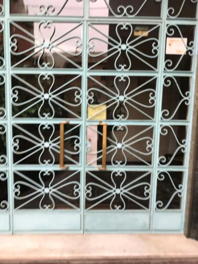 Mondrian'S House Apartment Genoa